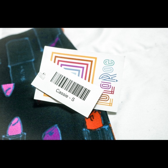 SALE LuLaRoe - Size S Cassie Skirt - Picture 2 of 3